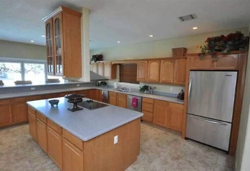 Exquisite Mountain Mansion Entire Home