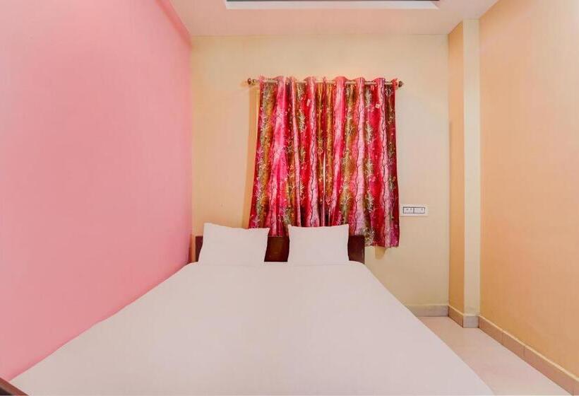 酒店 Oyo 89551 Holiday Inn