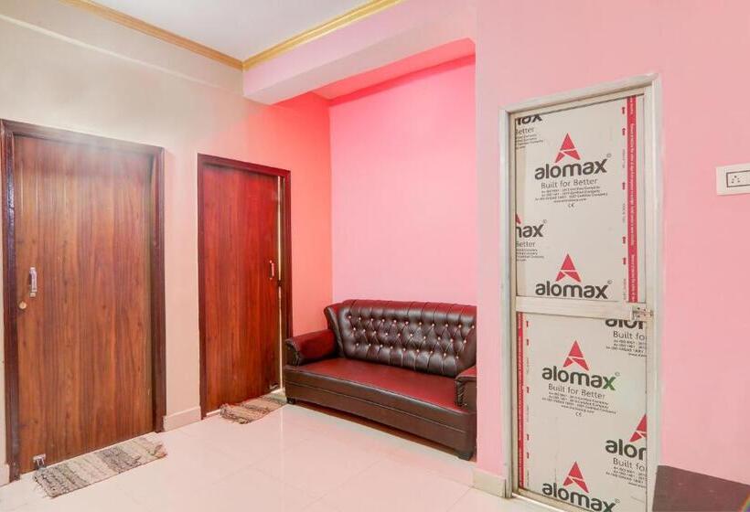 酒店 Oyo 89551 Holiday Inn