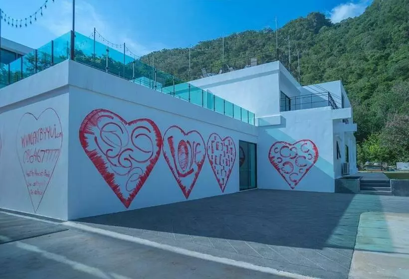 Majatalo Art By Yui House