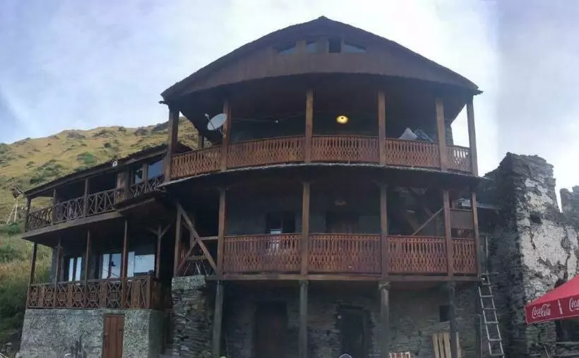 پانسیون Qaldea Resort