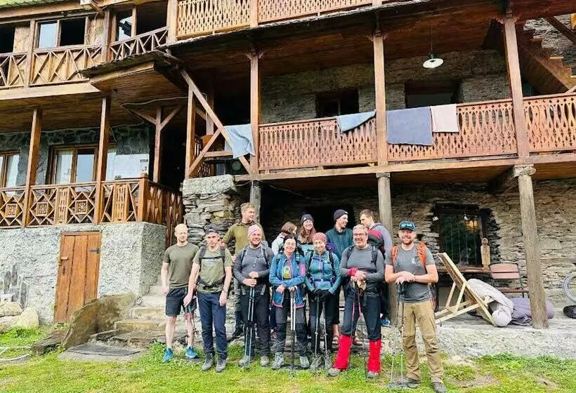 پانسیون Qaldea Resort