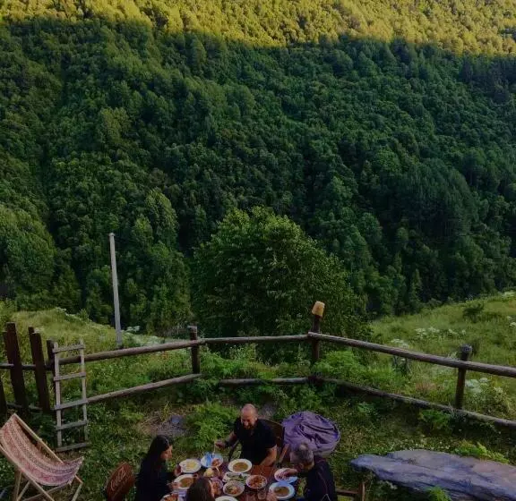 پانسیون Qaldea Resort