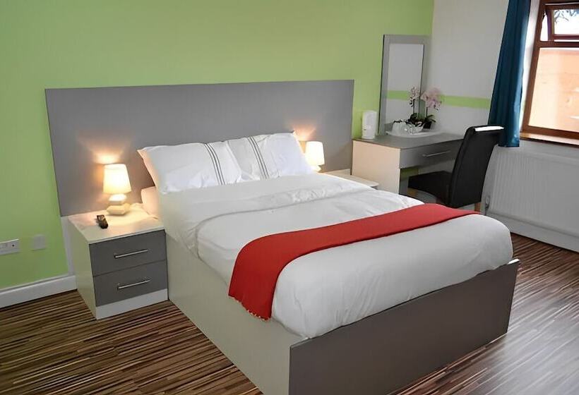 Bed and Breakfast Heathrow Travellers Hub