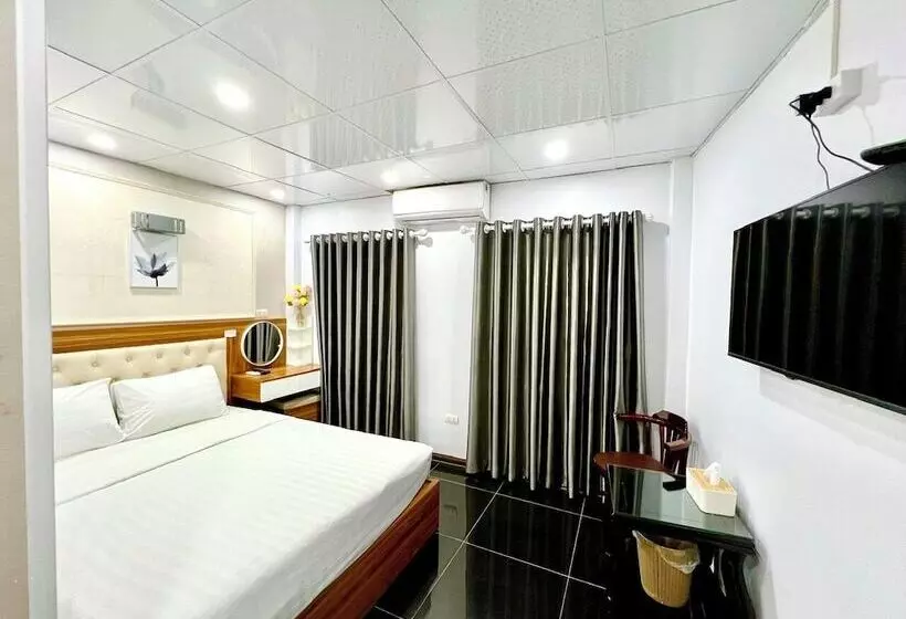 Sen Hotel My Dinh Song Da 미딩