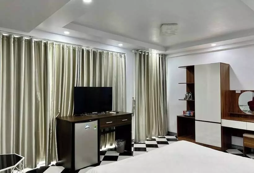 Sen Hotel My Dinh Song Da 미딩