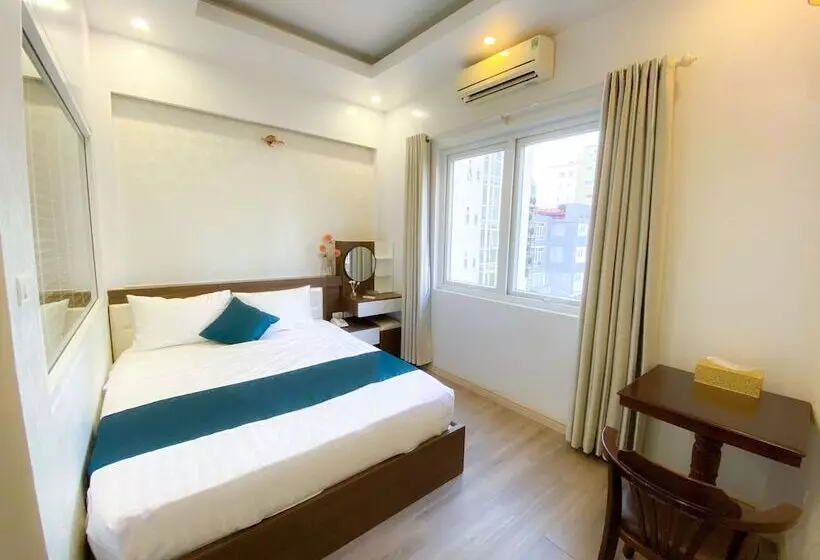 Sen Hotel My Dinh Song Da 미딩