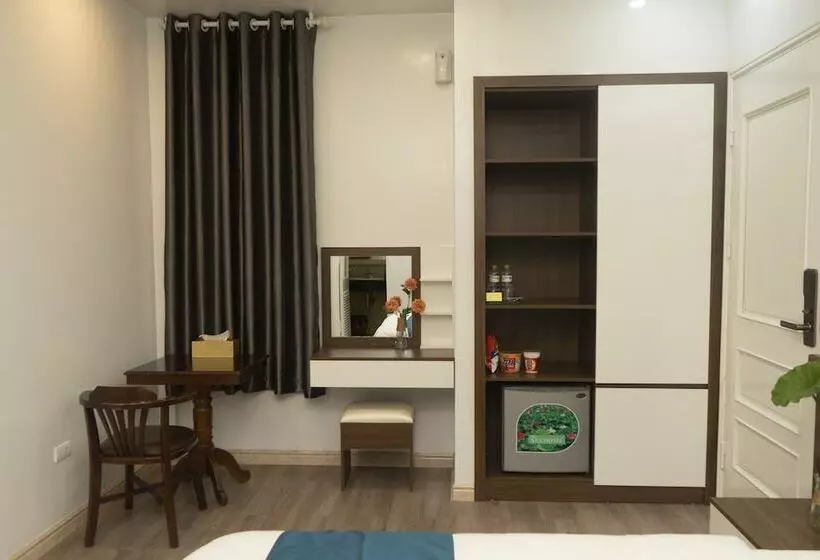 Sen Hotel My Dinh Song Da 미딩