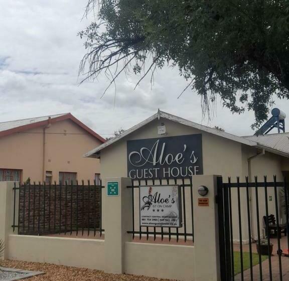 פנסיון Aloes 1st On Camp