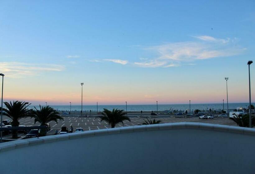 ペンション Manfredi Sea Room