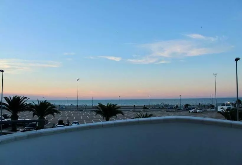 پانسیون Manfredi Sea Room