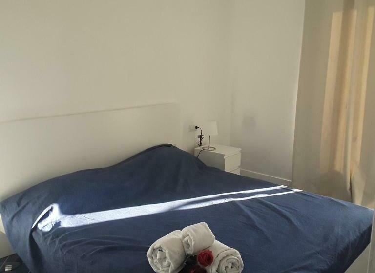 פנסיון Oasi Resort  Twins Red & Blu