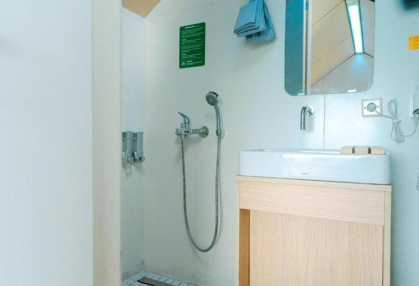 渡假胜地 Bobocabin Coban Rondo, Malang