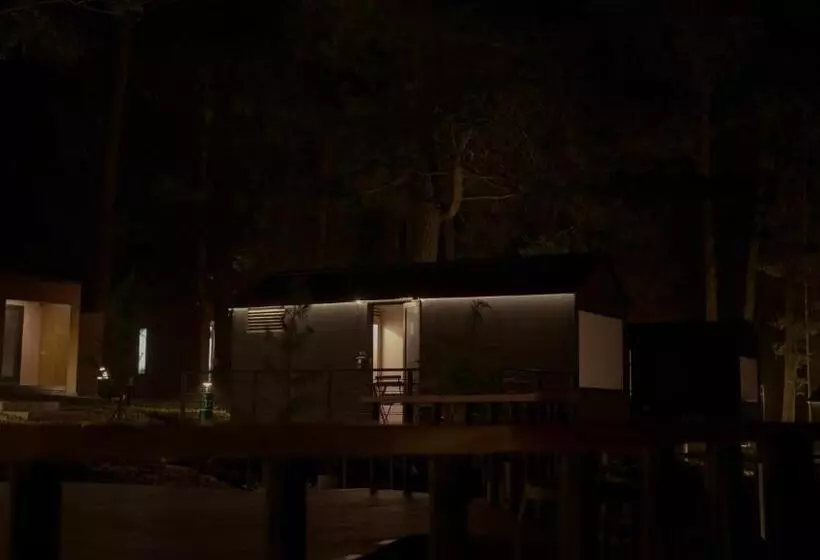 Lomakeskus Bobocabin Coban Rondo, Malang