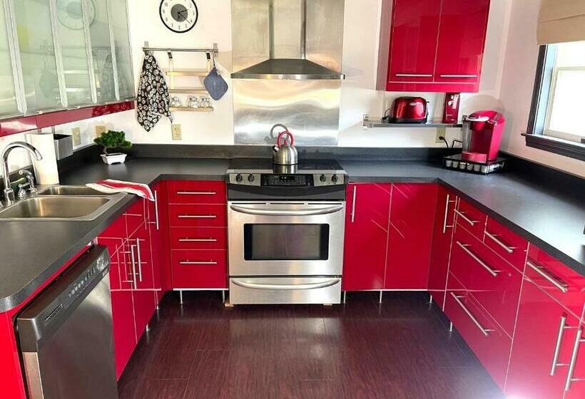 Gorgeous Ski On/off 2 Br Sleeps 8 Jiminy Must See Luxury