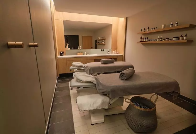 Loisium Wine & Spa Hotel Champagne