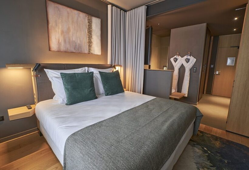 Loisium Wine & Spa Hotel Champagne