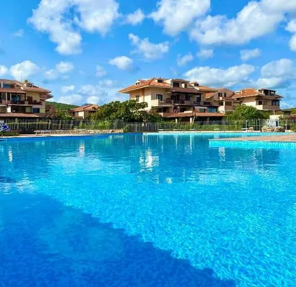 ペンション Cala Reale Rooms Marinella