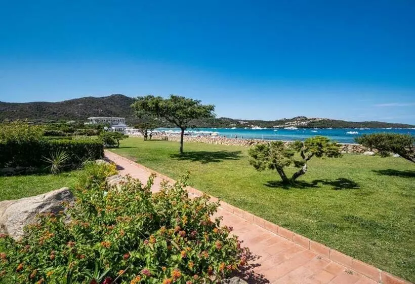 ペンション Cala Reale Rooms Marinella
