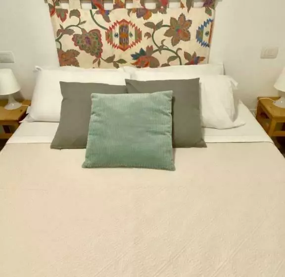 ペンション Cala Reale Rooms Marinella