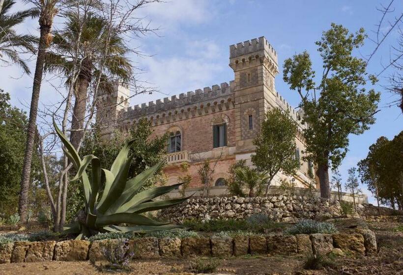 리조트 Castle Elvira