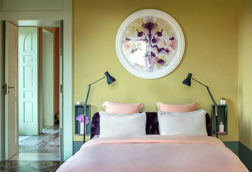 Lomakeskus Castle Elvira