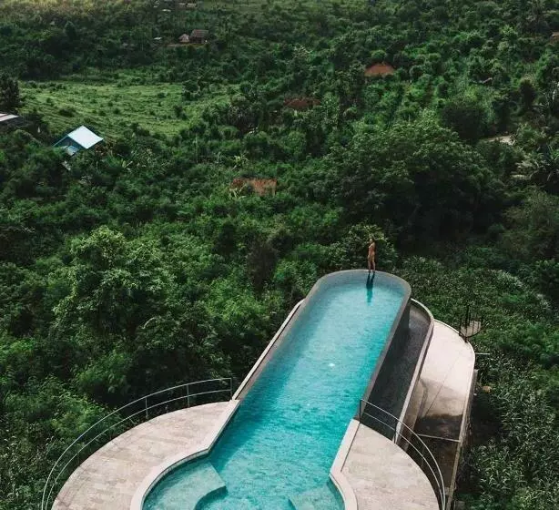 リゾートホテル Sumberkima Hill Retreat 2