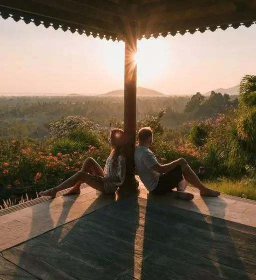 リゾートホテル Sumberkima Hill Retreat 2