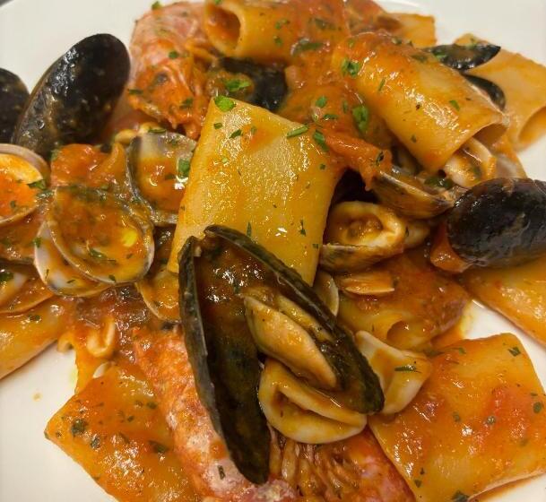 هتل Albergo Florida Taggia