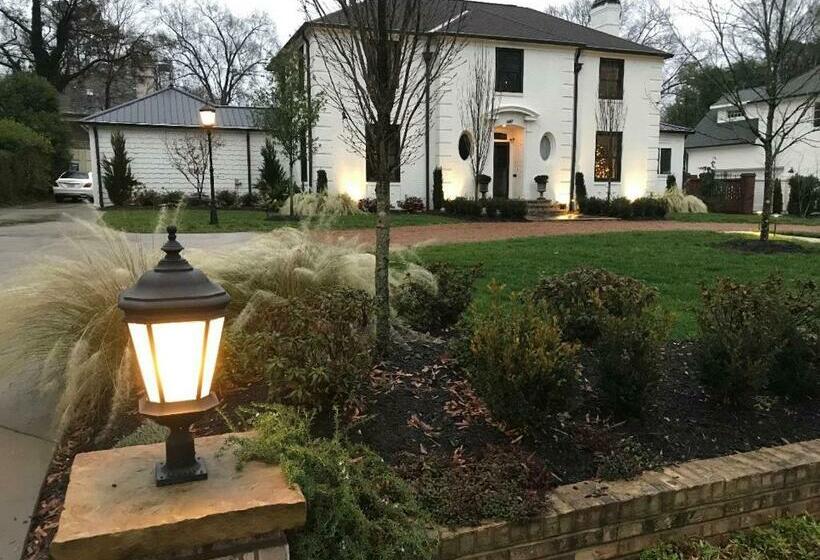 Пансион 5 Stars In Eastover