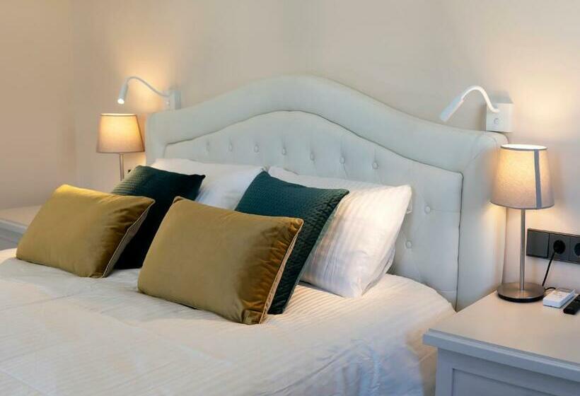 膳宿费 Castellpetit