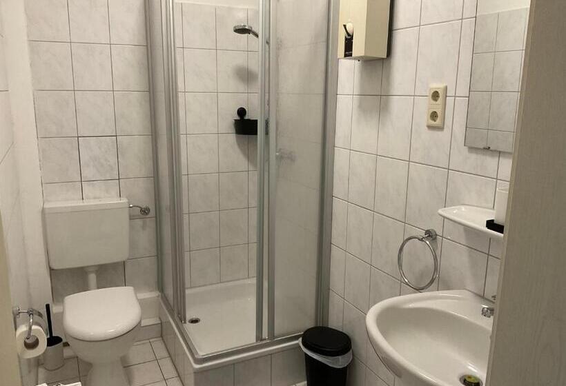 ペンション Monteurzimmer Dorfstube Hasede