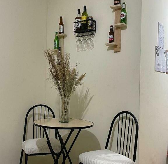 Urban Deca Homes Manila Rustic Cozy Staycation