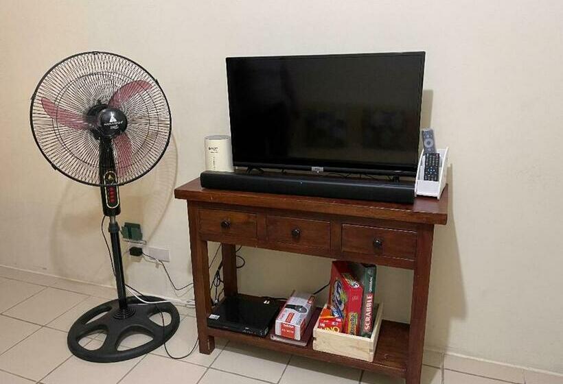 Urban Deca Homes Manila Rustic Cozy Staycation