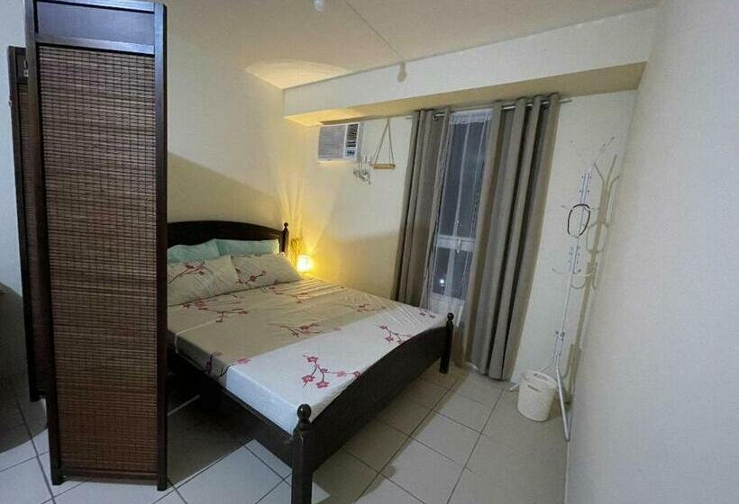 Urban Deca Homes Manila Rustic Cozy Staycation