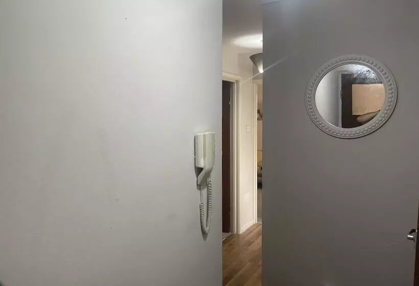 Beautiful One Bed Apartment In Cardiff Good Links