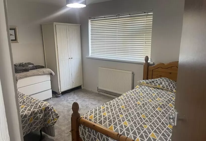Beautiful One Bed Apartment In Cardiff Good Links