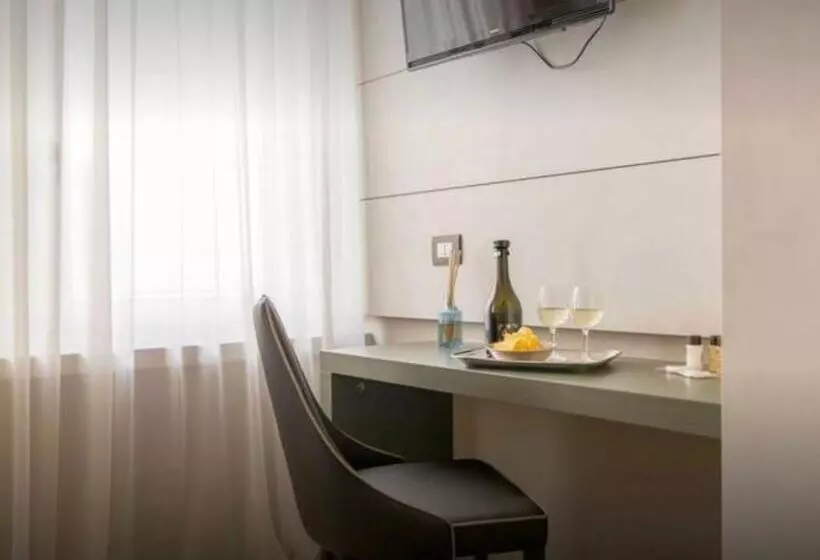 ベッドアンドブレックファースト Accademia 21