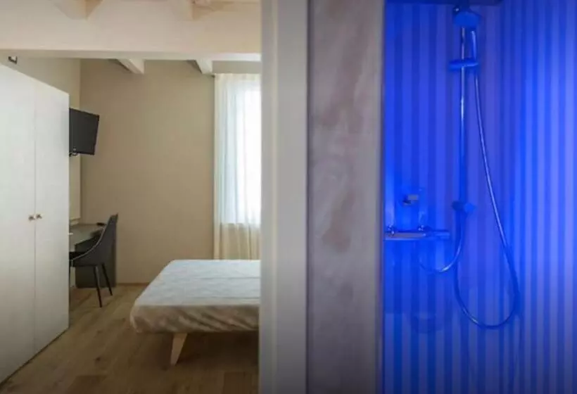 ベッドアンドブレックファースト Accademia 21