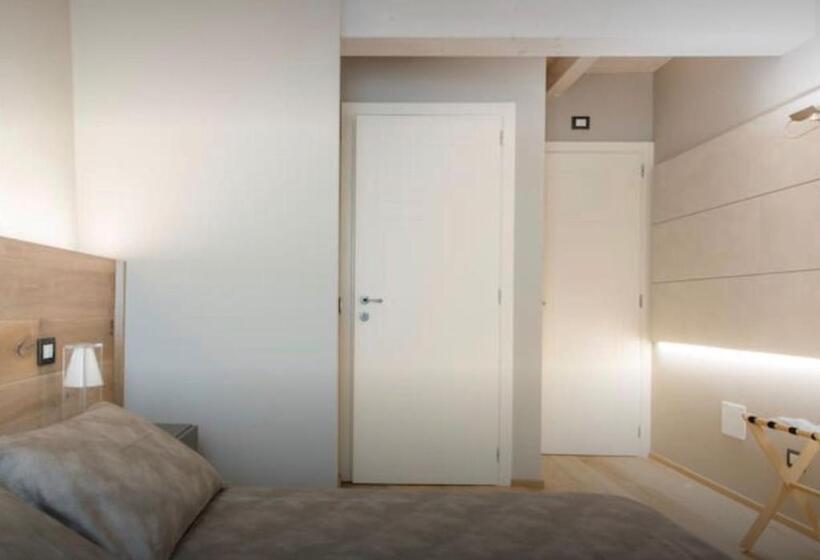 مبيت وإفطار Accademia 21