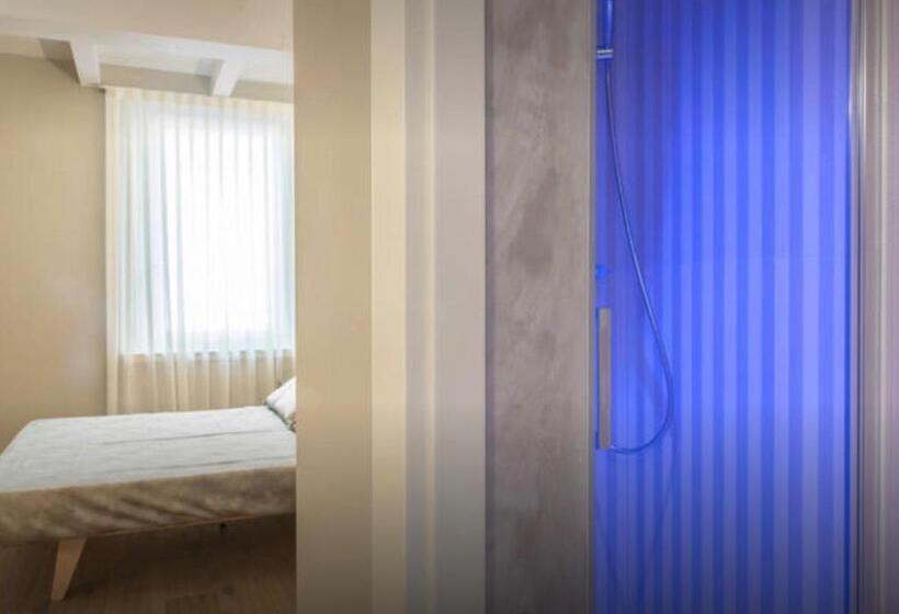 مبيت وإفطار Accademia 21