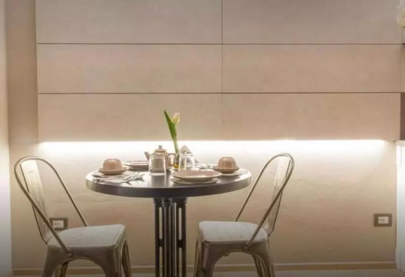 ベッドアンドブレックファースト Accademia 21