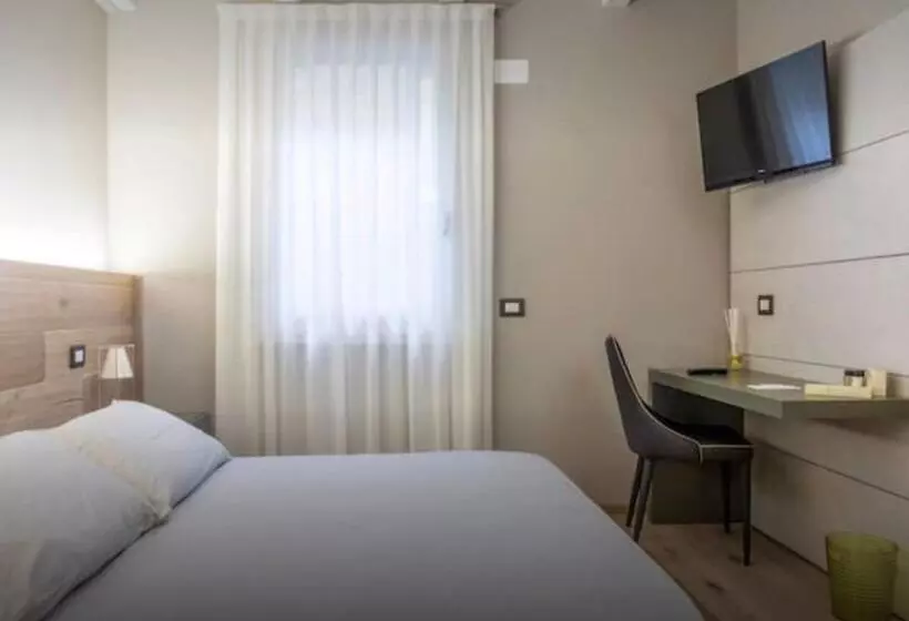 ベッドアンドブレックファースト Accademia 21