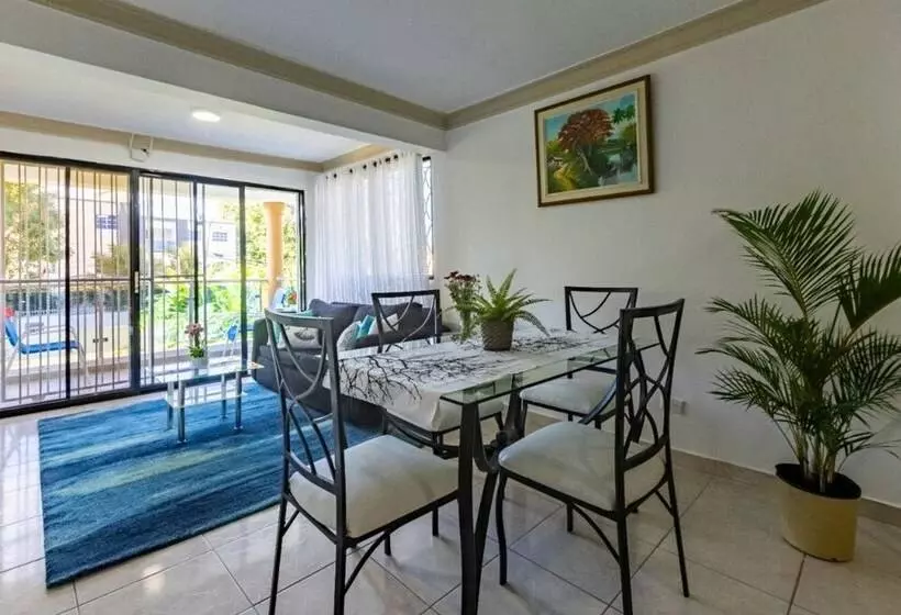 Cozy And Central Apartment 1br 1ba With Pool