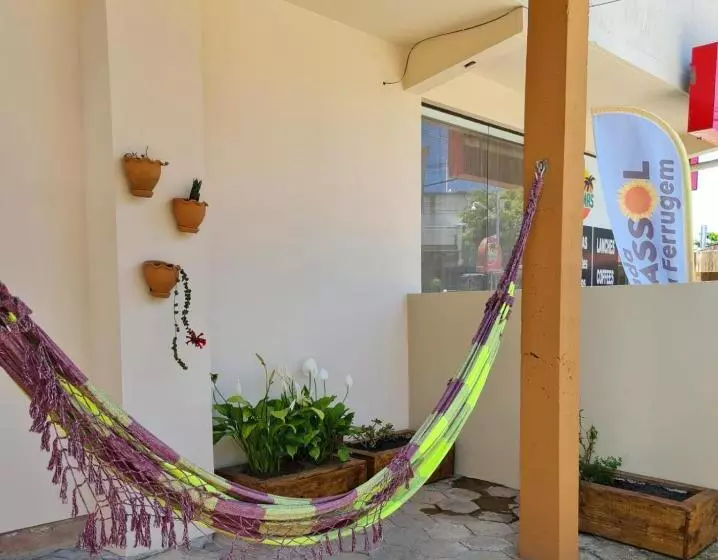 Hotelli Pousada Girassol Da Ferrugem