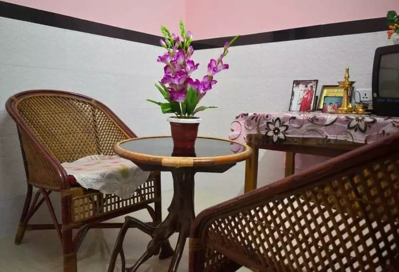 Majatalo Mullavayalil Tourist Home