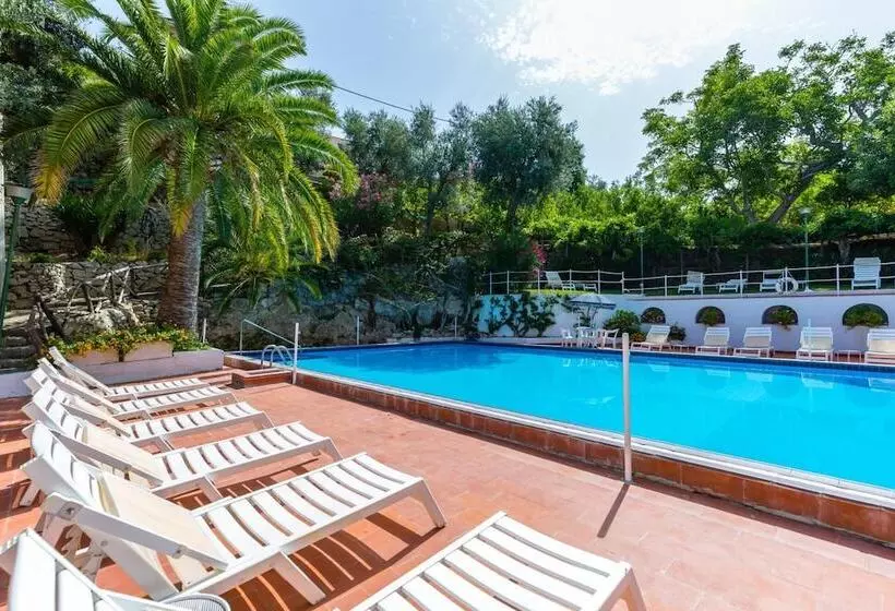 Villa With Shared Pool In Massa Lubrense By Wonderful Italy