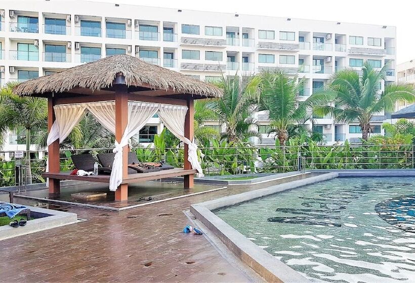 Top Floor Studio At Laguna Beach Resort   Maldives