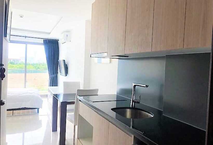 Top Floor Studio At Laguna Beach Resort   Maldives