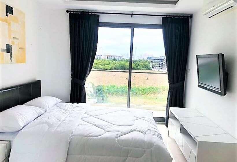 Top Floor Studio At Laguna Beach Resort   Maldives